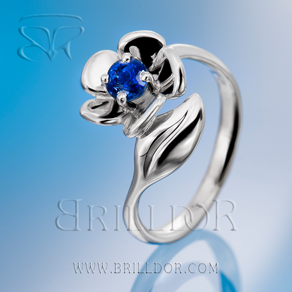 Bellis Perennis ring