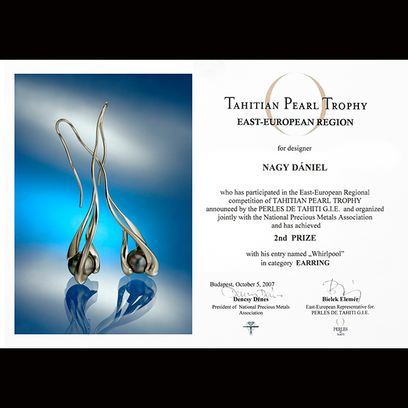 Whirlpool L earrings