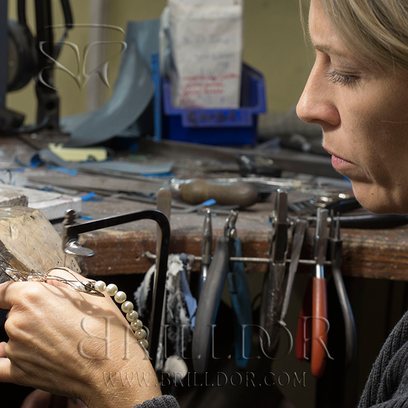 Flirt pearl row necklace